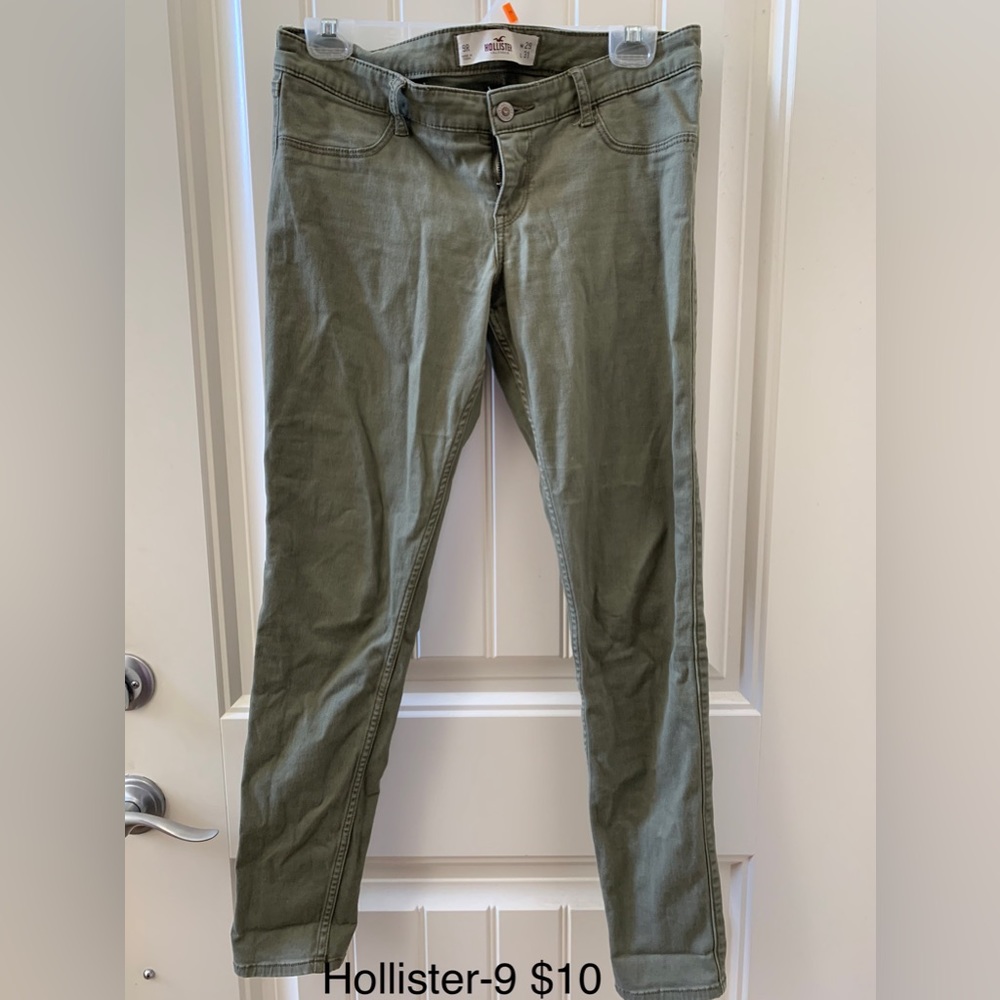 Hollister size 9r